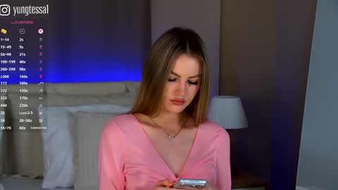 Snapshot of yungtessa chatting on 05/31/26, 06:42 Tessa online show from 05/31/26, 06:42