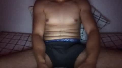 Snapshot of yungthickklatinoo chatting on 11/18/25, 07:35 YungThickkLatinoo online show from 11/18/25, 07:35