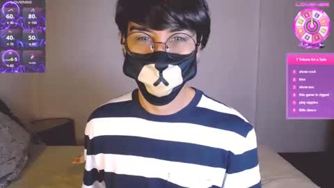 Snapshot of yuniorb chatting on 09/19/25, 03:52 the puppy boy online show from 09/19/25, 03:52