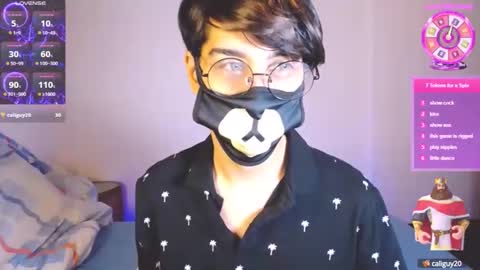 Snapshot of yuniorb chatting on 10/12/25, 03:27 the puppy boy online show from 10/12/25, 03:27