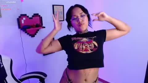 Angelly online show from 07/26/26, 05:04