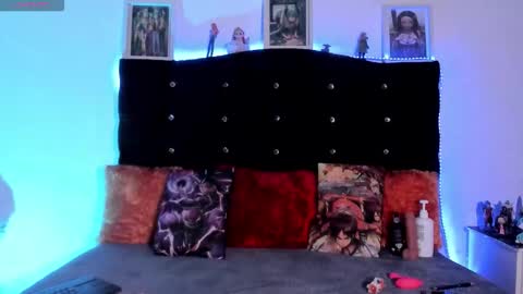 yuong soo online show from 09/20/25, 03:07