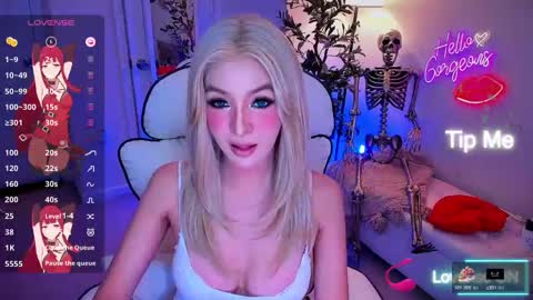 Snapshot of yurasiand0ll chatting on 09/27/25, 01:21 Sasa online show from 09/27/25, 01:21