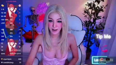 Snapshot of yurasiand0ll chatting on 10/16/25, 02:23 Sasa online show from 10/16/25, 02:23