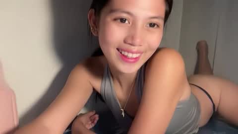 Snapshot of yuri_kai chatting on 10/11/25, 03:28 yuri online show from 10/11/25, 03:28