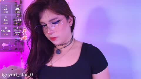 Snapshot of yuri_stars chatting on 09/25/25, 03:43 Yuri Stars online show from 09/25/25, 03:43