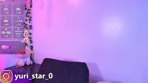 Snapshot of yuri_stars chatting on 10/05/25, 04:55 Yuri Stars online show from 10/05/25, 04:55