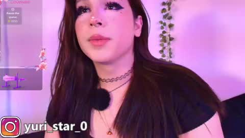 Snapshot of yuri_stars chatting on 10/12/25, 04:06 Yuri Stars online show from 10/12/25, 04:06