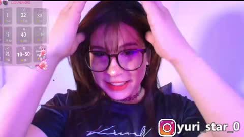 Snapshot of yuri_stars chatting on 11/12/25, 03:51 Yuri Stars online show from 11/12/25, 03:51