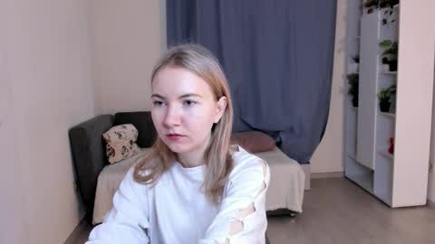 Alesia online show from 11/10/25, 07:07