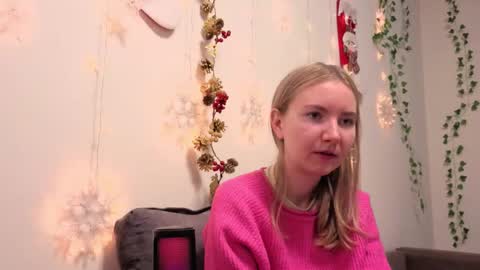 Alesia online show from 12/19/25, 07:37