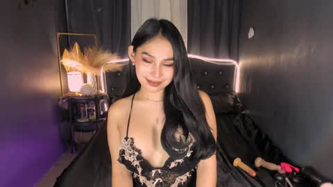 Yurie online show from 12/18/24, 04:09