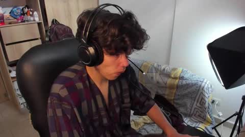 Snapshot of yurii_moody chatting on 11/06/25, 06:31 yurii_moody online show from 11/06/25, 06:31