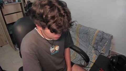 Snapshot of yurii_moody chatting on 11/28/25, 05:04 yurii_moody online show from 11/28/25, 05:04