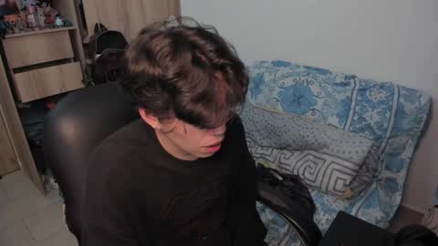 Snapshot of yurii_moody chatting on 11/29/25, 05:49 yurii_moody online show from 11/29/25, 05:49