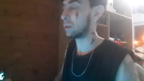 Snapshot of yuumis chatting on 10/07/25, 03:25 Yuumi online show from 10/07/25, 03:25