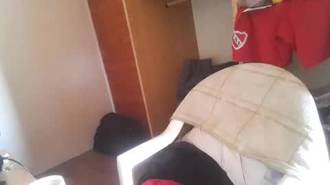 Snapshot of yuumis chatting on 10/07/25, 06:27 Yuumi online show from 10/07/25, 06:27