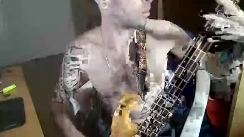 Snapshot of yuumis chatting on 10/09/25, 08:40 Yuumi online show from 10/09/25, 08:40