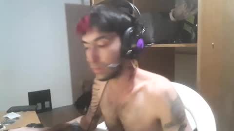 Snapshot of yuumis chatting on 10/20/25, 05:19 Yuumi online show from 10/20/25, 05:19