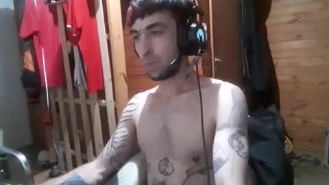 Snapshot of yuumis chatting on 11/12/25, 06:58 Yuumi online show from 11/12/25, 06:58