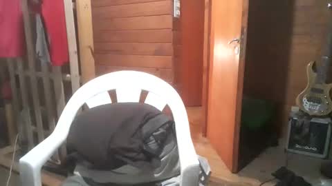 Snapshot of yuumis chatting on 11/27/25, 02:35 Yuumi online show from 11/27/25, 02:35