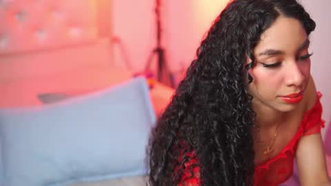 Yuyi Cam online show from 10/29/25, 02:58