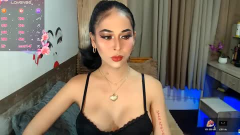 Snapshot of yvannasilva18 chatting on 05/15/26, 09:27 jai online show from 05/15/26, 09:27