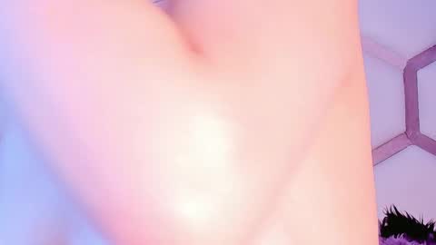 Snapshot of yvi_taylor chatting on 02/10/26, 12:37 yvi online show from 02/10/26, 12:37