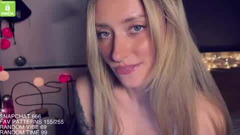 The Queen Bitch of the United Kingdom online show from 07/07/26, 07:09