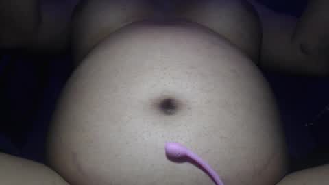 Snapshot of yvie__ chatting on 10/17/25, 05:37 Eve online show from 10/17/25, 05:37