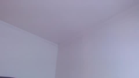 I V Y   online show from 10/03/25, 09:12