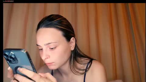 yzza_suave online show from 06/18/26, 08:35