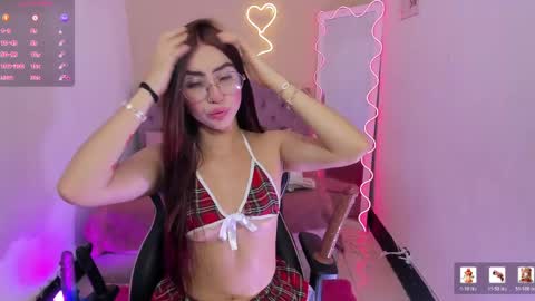 zaafira_tay online show from 05/20/26, 11:49