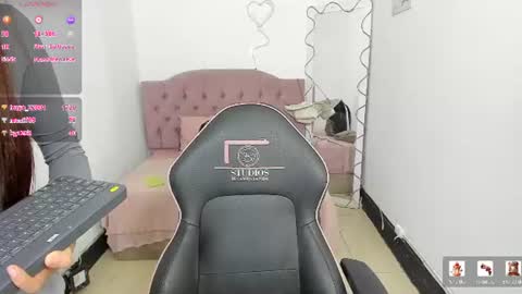 zaafira_tay online show from 07/28/26, 06:20