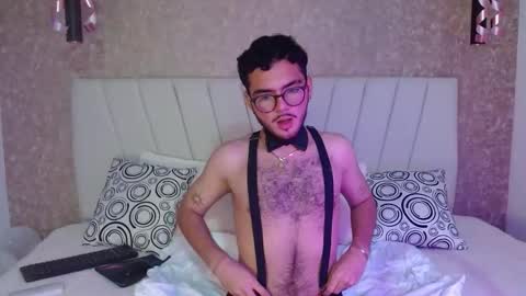 Snapshot of zac_golden chatting on 10/14/25, 05:30 Zack  online show from 10/14/25, 05:30