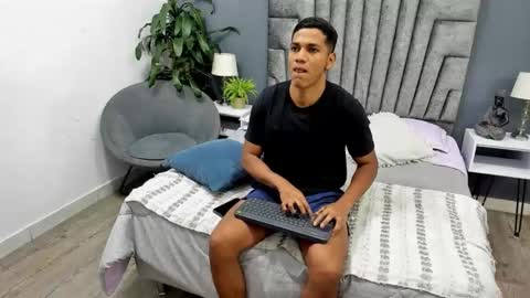 Snapshot of zac_haynes chatting on 09/21/25, 11:56 zac online show from 09/21/25, 11:56