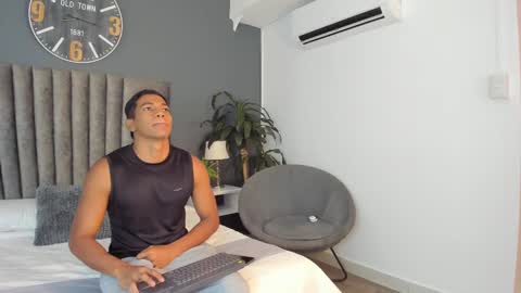 Snapshot of zac_haynes chatting on 10/01/25, 07:31 zac online show from 10/01/25, 07:31