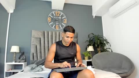 Snapshot of zac_haynes chatting on 10/04/25, 05:44 zac online show from 10/04/25, 05:44