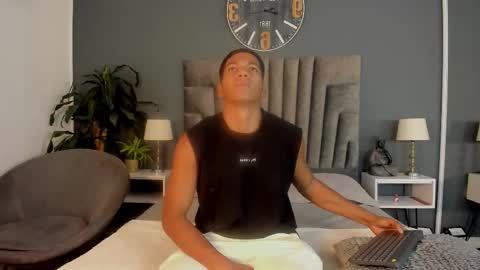 Snapshot of zac_haynes chatting on 10/22/25, 03:18 zac online show from 10/22/25, 03:18