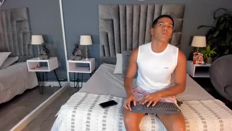 Snapshot of zac_haynes chatting on 10/29/25, 03:09 zac online show from 10/29/25, 03:09