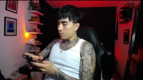 Snapshot of zac_muller1 chatting on 09/30/25, 03:55 zac_muller1 online show from 09/30/25, 03:55