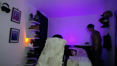 Snapshot of zac_muller1 chatting on 04/06/26, 01:47 zac_muller1 online show from 04/06/26, 01:47