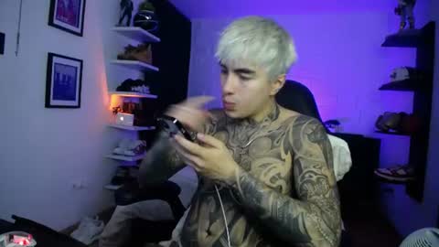 Snapshot of zac_muller1 chatting on 06/10/26, 04:45 zac_muller1 online show from 06/10/26, 04:45