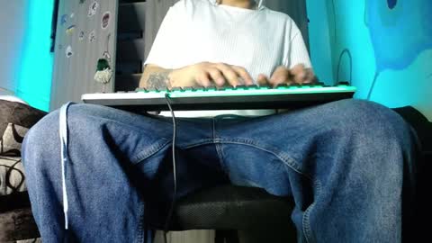 Zac Freelance model online show from 12/15/24, 06:40