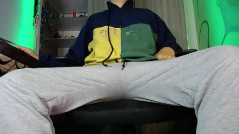 Zac Freelance model online show from 12/28/24, 05:12