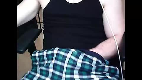 Snapshot of zacc22 chatting on 11/09/25, 10:57 zacc22 online show from 11/09/25, 10:57