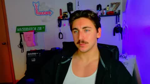 Snapshot of zach_rhyder chatting on 11/21/25, 01:59 Zach Rhyder online show from 11/21/25, 01:59