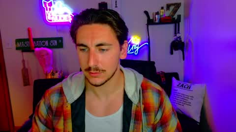 Snapshot of zach_rhyder chatting on 05/12/26, 02:19 Zach Rhyder online show from 05/12/26, 02:19