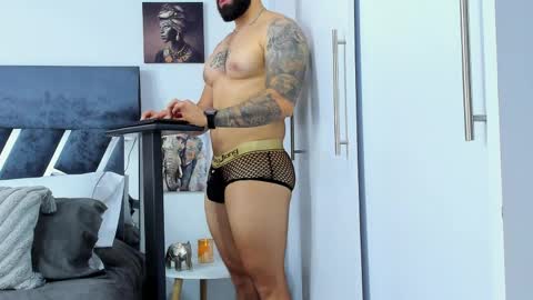 Snapshot of zack_froone chatting on 04/11/26, 03:16 Richard online show from 04/11/26, 03:16