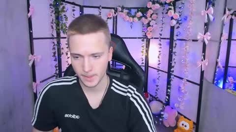 Zack online show from 03/11/25, 12:17